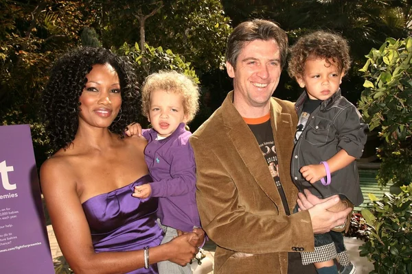 Garcelle beauvais-nilon, make mike nilon och söner jax och jaid — Stockfoto