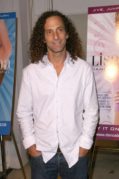 Kenny G at the launch party for Dance Body Beautiful series of DVDs by Lisa Rinna. Belle Gray, Sherman Oaks, CA. 12-09-08 — Stock Photo, Image