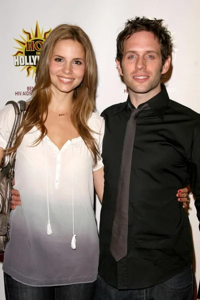 Jill Latiano and Glenn Howerton — Stock Photo, Image