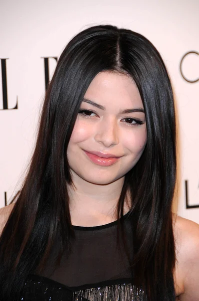 Miranda Cosgrove en la 16ª Gala Anual de Mujeres Elle en Hollywood. Hotel Four Seasons, Beverly Hills, CA. 10-19-09 — Foto de Stock