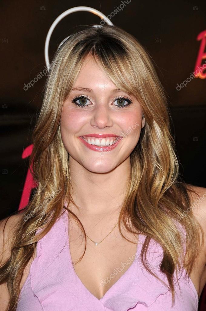 Julianna Guill – Stock Editorial Photo © s_bukley #15226565