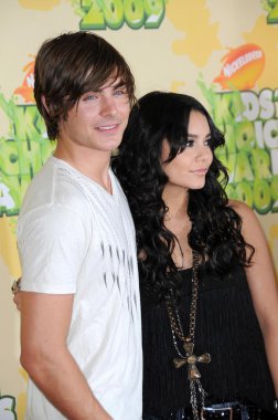 zac efron ve vanessa hudgens
