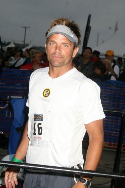 David Chokachi at the 23rd Annual Nautica Malibu Triathlon. Zuma Beach, Malibu, CA. 09-13-09