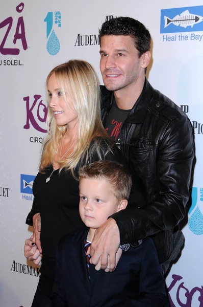 David Boreanaz with Jaime Bergman and son Jaden — Stock Photo, Image