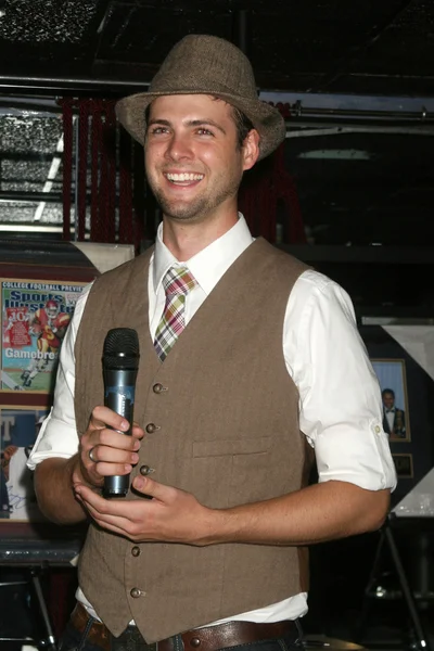 Bryce Fisher em um evento de caridade hospedado por 'Leo' s Love To Help '. Aqua Lounge, Beverly Hills, CA. 08-27-09 — Fotografia de Stock