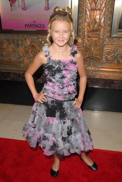 Kaylee dodson bei der los angeles premiere von 'legal blond the musical'. hollywood, ca. 14-08-09 — Stockfoto