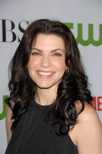 Julianna Margulies at the CBS, CW and Showtime All-Star Party. Huntington Library, Pasadena, CA. 08-03-09 — Stock Photo, Image