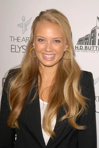 Melissa ordway bei art of elysium 's' genesis 'event. Hahnenfuß, los angeles, ca. 09.10.10 — Stockfoto