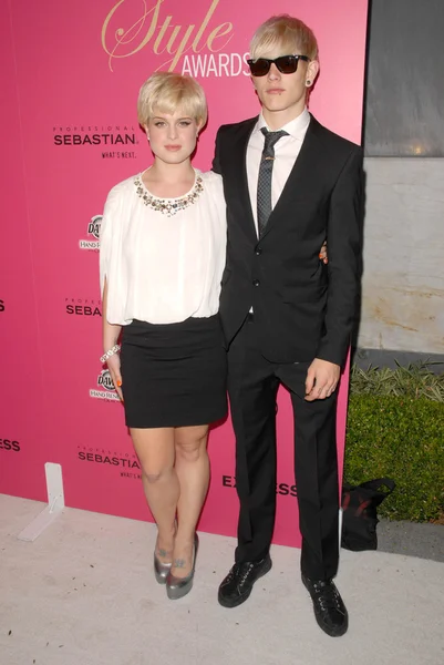 Kelly Osbourne e Luke Worrall ai 6th Annual Hollywood Style Awards. Armand Hammer Museum, Westwood, CA. 10-11-09 — Foto Stock