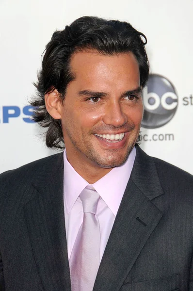 Cristian de la Fuente aux ALMA Awards 2009. Royce Hall UCLA, Westwood, CA. 09-17-09 — Photo