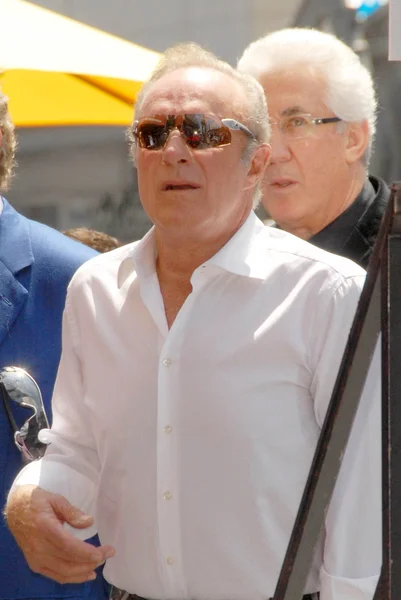 James Caan at the ceremony honoring George Hamilton with the 2,388th Star on the Hollywood Walk of Fame. Hollywood Boulevard, Hollywood, CA. 08-12-09 — Stockfoto