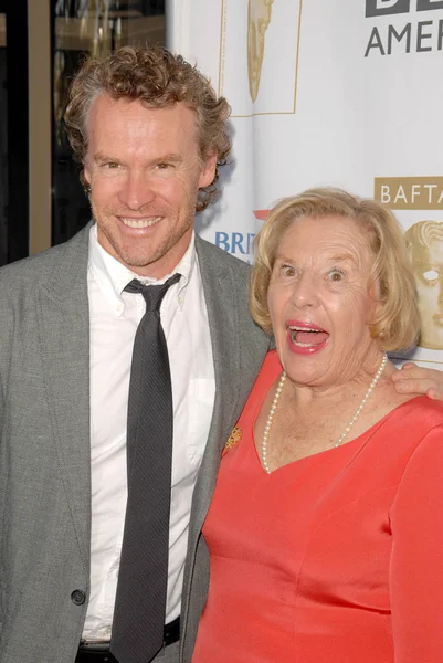 Tate donovan und seine Mutter — Stockfoto