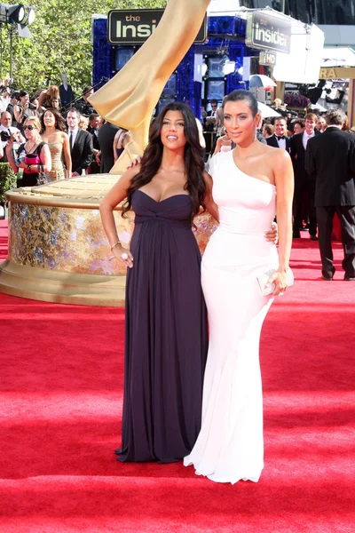 Kourtney Kardashian e Kimberly Kardashian — Foto Stock