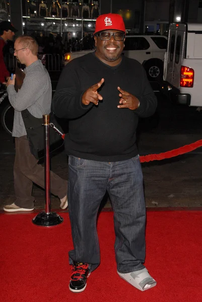 Cedric The Entertainer at the Los Angeles Premiere of 'Law Abiding Citizen'. Grauman's Chinese Theatre, Hollywood, CA. 10-06-09 — Stock Photo, Image