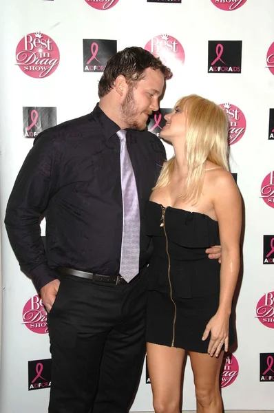 Anna Faris e il marito Chris Pratt — Foto Stock