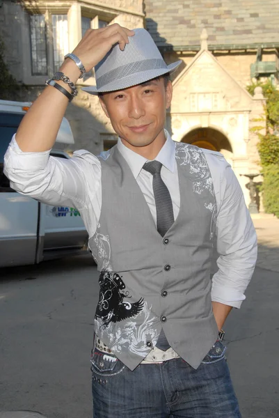 James Kyson Lee en el Aces and Angels Celebrity Poker Party. Playboy Mansion, Beverly Hills, CA 07-11-09 — Foto de Stock