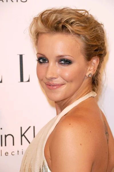 Katie Cassidy at the 16th Annual Elle Women in Hollywood Tribute Gala. Four Seasons Hotel, Beverly Hills, CA. 10-19-09 — Stock Photo, Image