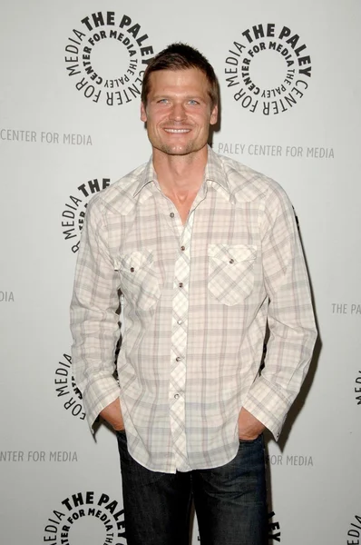 Bailey Chase en el estreno de la temporada 3 de Saving Grace y el panel de discusión. Paley Center for Media, Beverly Hills, CA. 06-13-09 — Foto de Stock