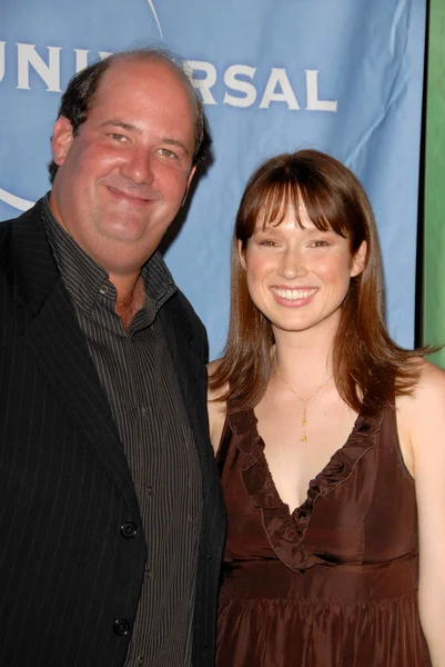 Brian Baumgartner and Ellie Kemper — Stock Photo, Image