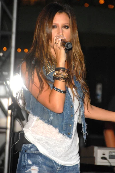 Ashley tisdale — Fotografia de Stock