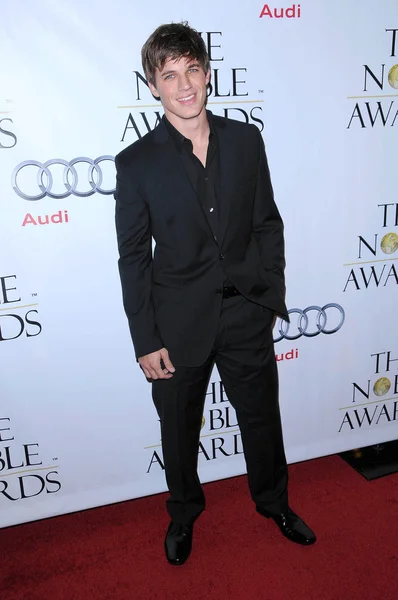 Matt Lanter at the 1st Annual Noble Humanitarian Awards. Beverly Hilton Hotel, Beverly Hills, CA. 10-18-09 — Stock Photo, Image