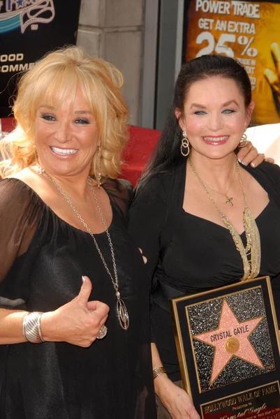 Tanya Tucker and Crystal Gayle — Stock Photo, Image