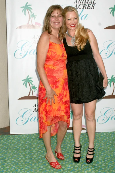 Lorri Houston and Charlotte Ross at the Annual Animal Acres Gala. Riviera Country Club, Pacific Palisades, CA. 09-12-09 — Stock fotografie