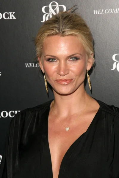 Natasha Henstridge at the Rock and Republic Robertson Store Opening Party. Rock and Republic, Los Angeles, CA. 06-11-09 — Zdjęcie stockowe