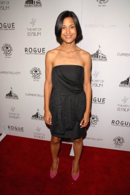 Julia Jones