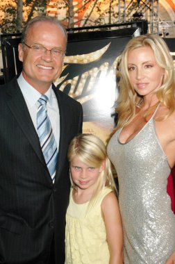 Kelsey grammer camille grammer ve kızları şöhret los angeles galasında. Pasifik tiyatro at grove, los angeles, ca. 09-23-09