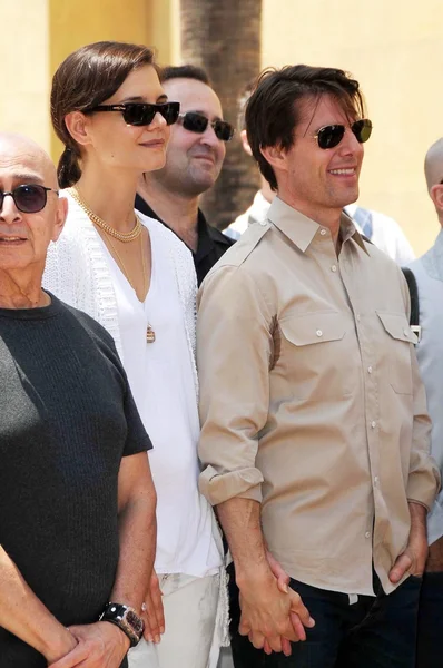 Katie holmes a tom cruise na ceremoniálu ctít cameron diaz s hvězdou na hollywood chodník slávy. Hollywood boulevard, hollywood, ca. 06-22-09 — Stock fotografie