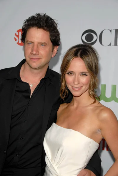 Jamie Kennedy and Jennifer Love Hewitt at the CBS, CW and Showtime All-Star Party. Huntington Library, Pasadena, CA. 08-03-09 — Stock Photo, Image