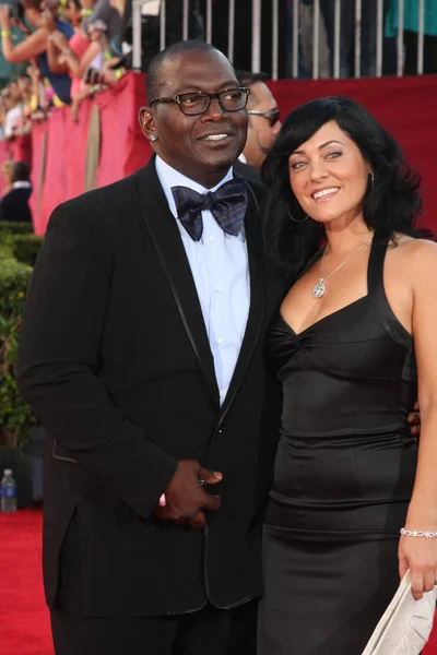 Randy Jackson și Erika Jackson la cea de-a 61-a ediție anuală a Premiilor Emmy. Nokia Theatre, Los Angeles, CA. 09-20-09 — Fotografie, imagine de stoc