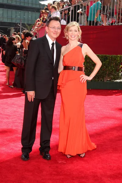 Michael Emerson and Carrie Preston at the 61st Annual Primetime Emmy Awards. Nokia Theatre, Los Angeles, CA. 09-20-09 — Stockfoto