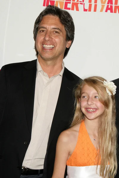 Ray Romano and Lily Rosenthal — Stock Photo, Image