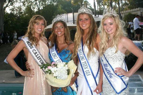 Contestants at the 5th Annual Miss Malibu Pageant. Private Residence, Malibu, CA. 08-23-09 — Stock fotografie