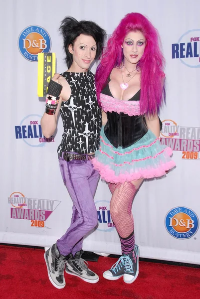 Kynt Cothron e Vyxsin Fiala al 'Really Awards' 2009 di Fox Reality Channel. Music Box Theatre, Hollywood, CA. 10-13-09 — Foto Stock