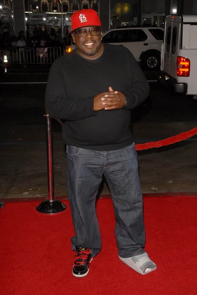 Cedric The Entertainer at the Los Angeles Premiere of 'Law Abiding Citizen'. Grauman's Chinese Theatre, Hollywood, CA. 10-06-09 — 图库照片