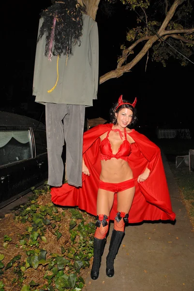 Jamie Carson preparing for the annual Halloween Bash at the Playboy Mansion, Private Location, Los Angeles, CA. 10-24-09 — Stock Photo, Image