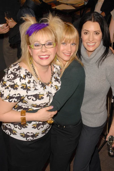 Kirsten Vangsness and Paget Brewster — Stock Photo, Image