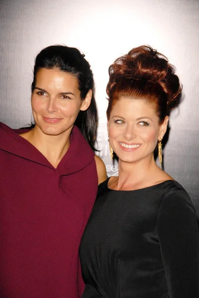 Angie Harmon, Debra Messing — Photo