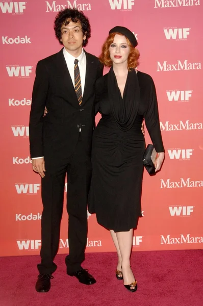 Geoffrey Arend and Christina Hendricks at the Women In Film 2009 Crystal And Lucy Awards. Hyatt Regency Century Plaza, Century City, CA. 06-12-09 — 图库照片