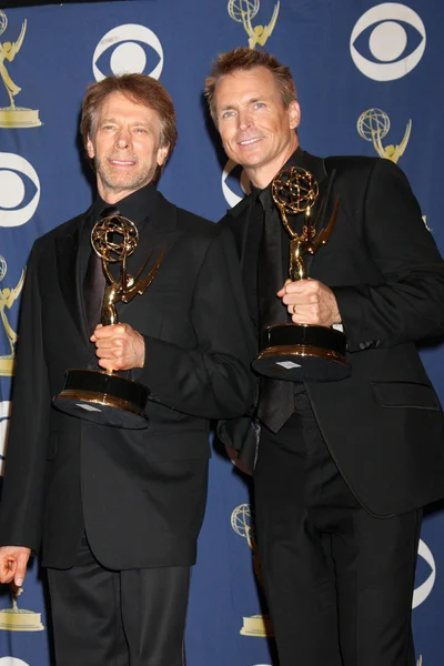 Jerry Bruckheimer e Phil Keoghan — Fotografia de Stock