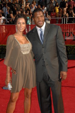 Nicole Mitchell Murphy and Michael Strahan