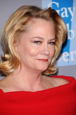 Cybill Shepherd at 'An Evening With Women - Celebrating Art, Music and Equality'. Beverly Hilton Hotel, Beverly Hills, CA. 04-24-09