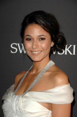 Emmanuelle chriqui, 11 yıllık kostüm tasarımcıları guild Ödülleri. dört mevsim beverly wilshire hotel, beverly hills, ca. 02-17-09