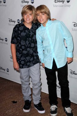 Dylan ve cole sprouse