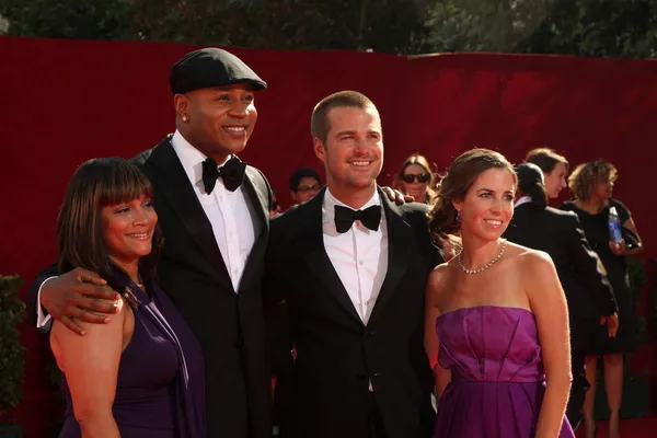 Simone Johnson e LL Cool J con Chris O'Donnell e Caroline Fentress — Foto Stock