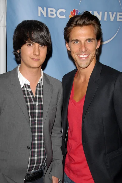 Chad Rogers e Madison Hildebrand alla NBC Universal 2009 All Star Party. Langham Huntington Hotel, Pasadena, CA. 08-05-09 — Foto Stock