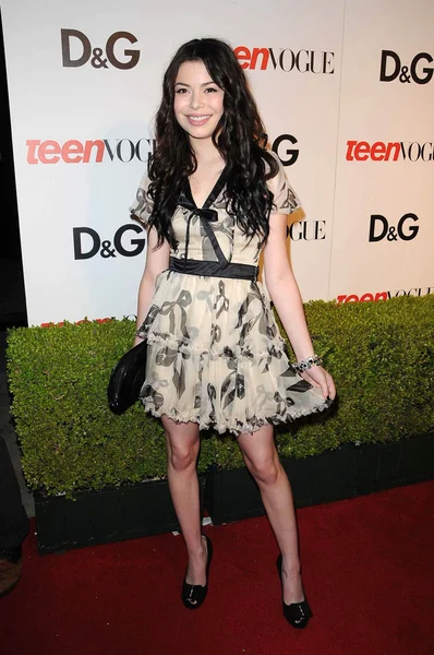 Miranda Cosgrove at the 7th Annual Teen Vogue Young Hollywood Party. Milk Studio, Hollywood, CA. 09-25-09 — Stock Photo, Image